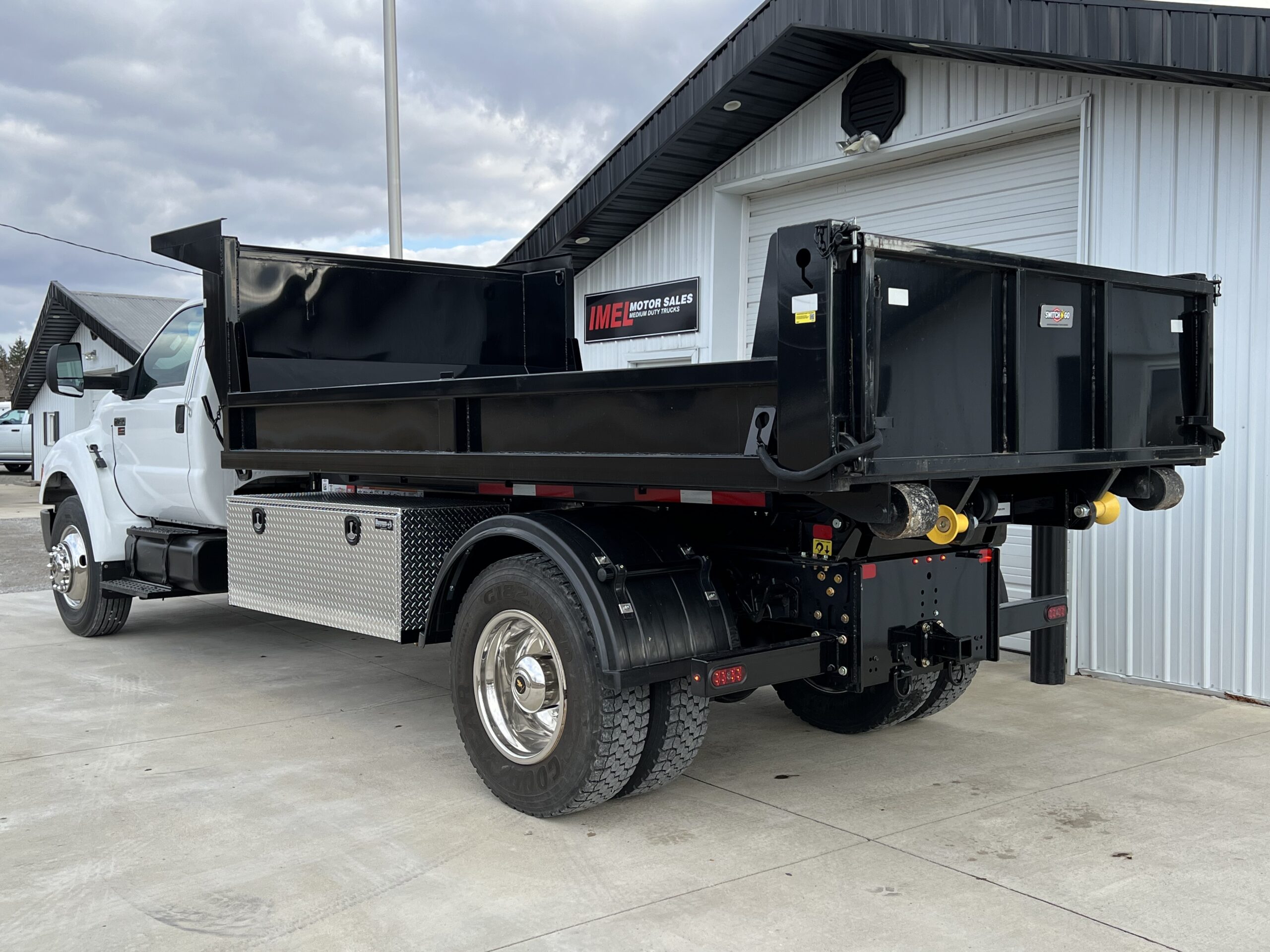switch n go dump trucks for sale