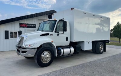 IH 4300 chipper truck for sale