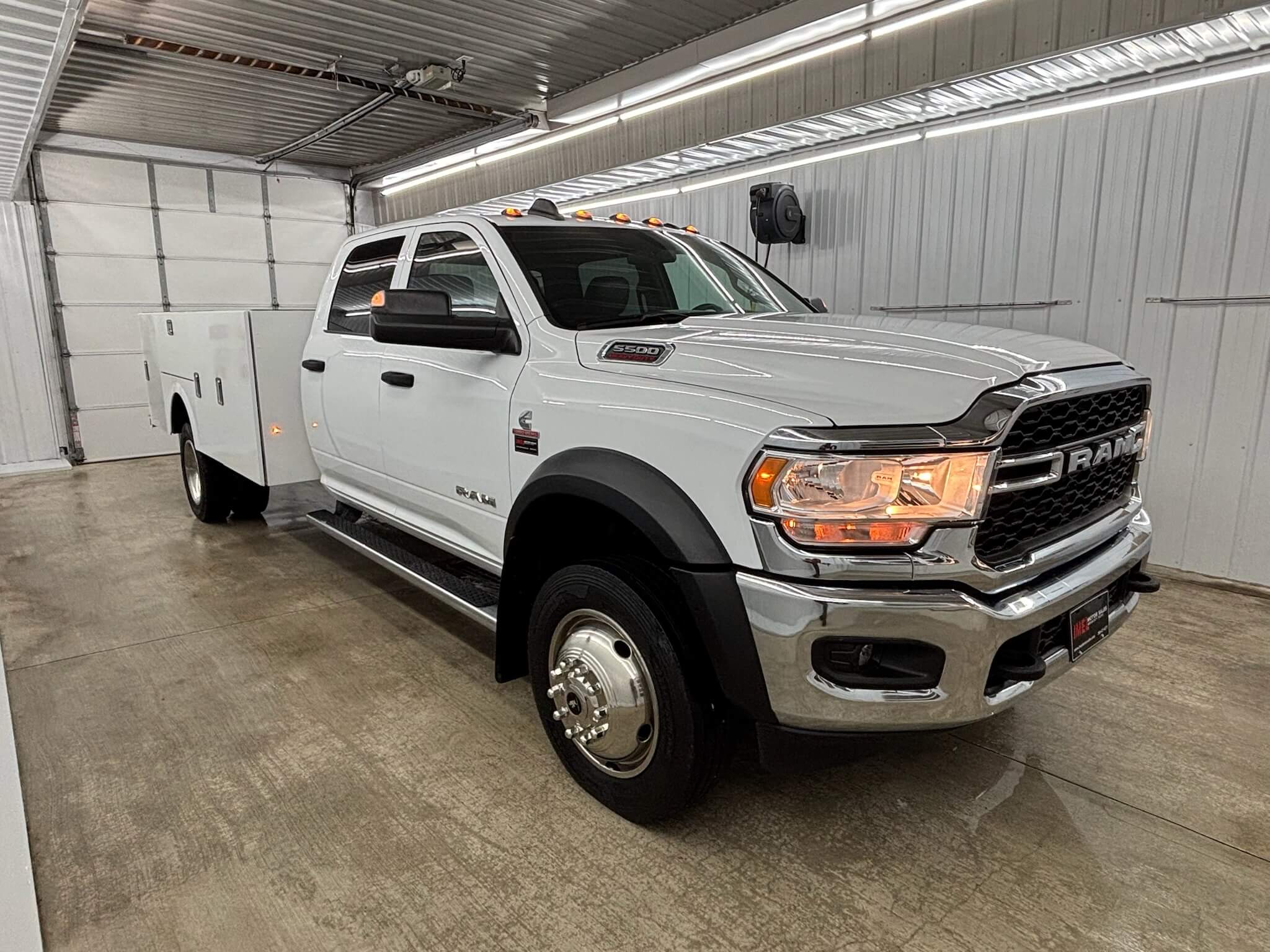 2022 RAM 5500 CREW CAB 4X4 DIESEL W/NEW STAHL SERVICE BODY