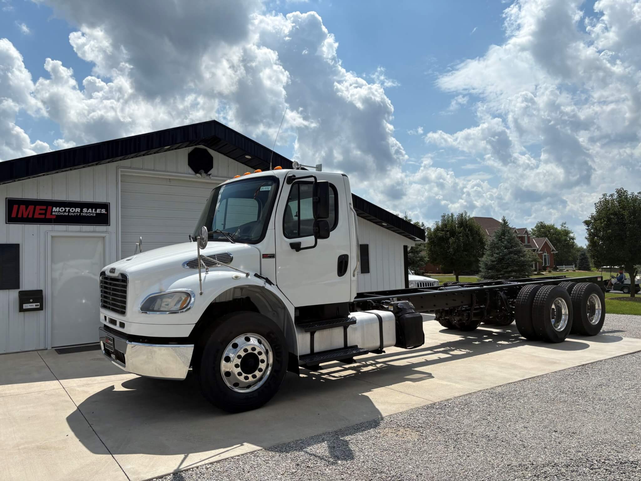 2017 Freightliner M2