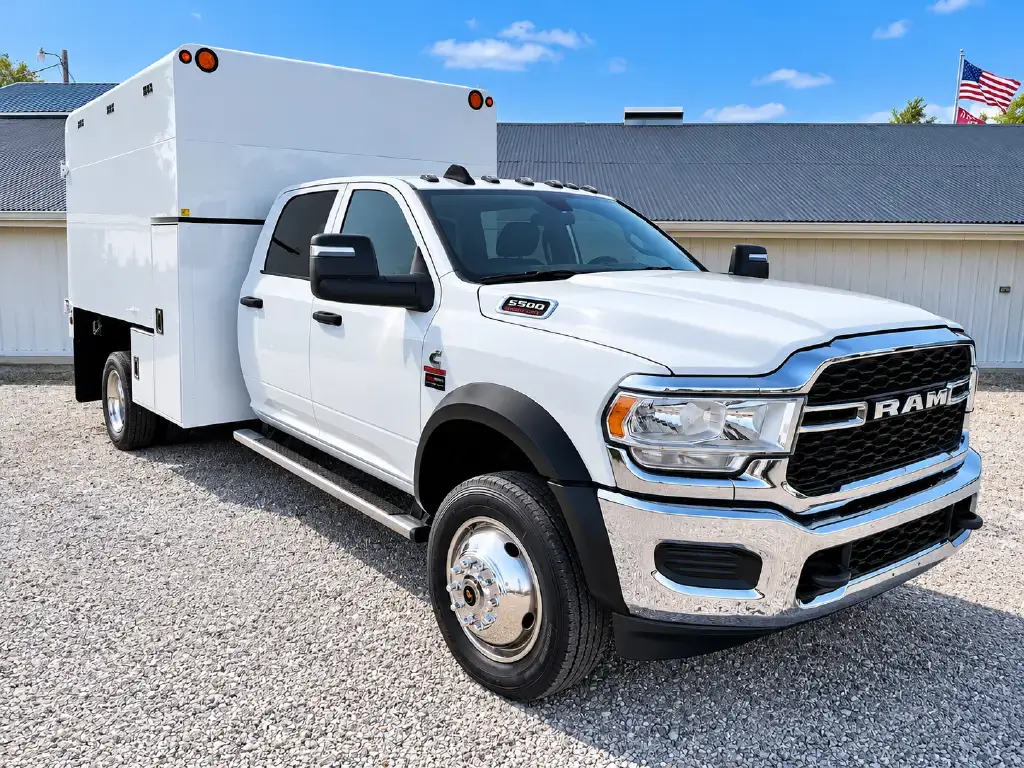 NEW 2024 RAM 5500 CREW CAB 4X4 – ARBORTECH CHIPPER TRUCK
