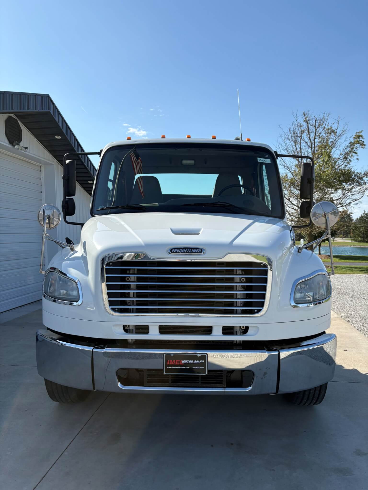 2017 FREIGHTLINER M2